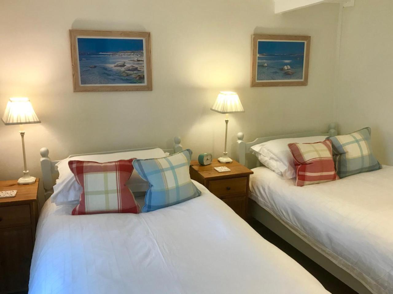 Cyntwell Guest Accommodation Padstow Exterior photo